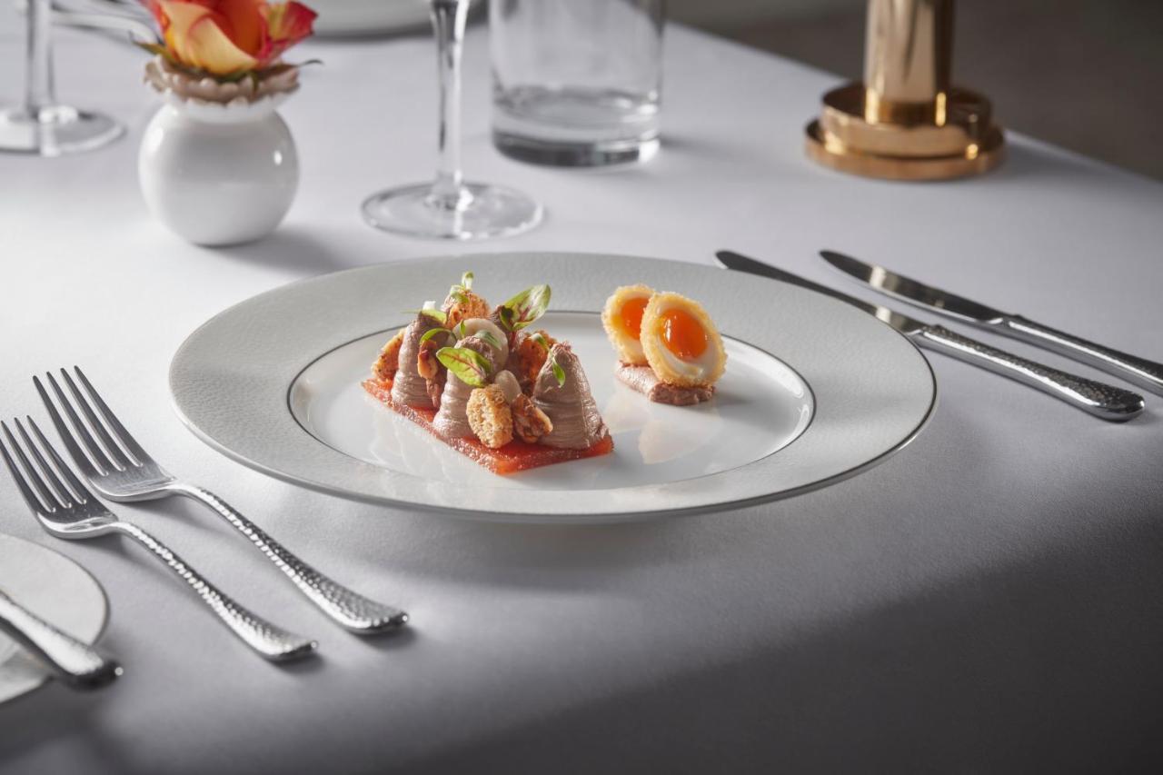 Bathen House Boutique Hotel Exterior photo A dinner plate